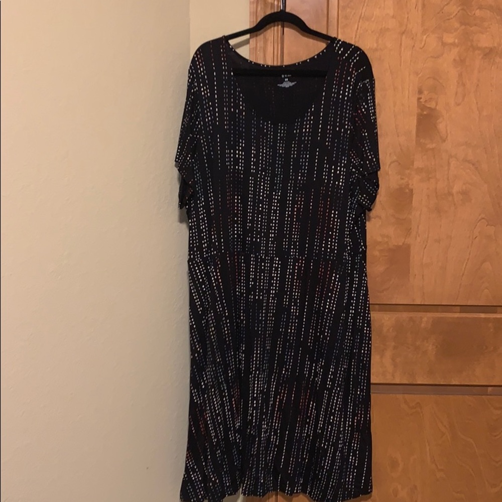 Short sleeve dress